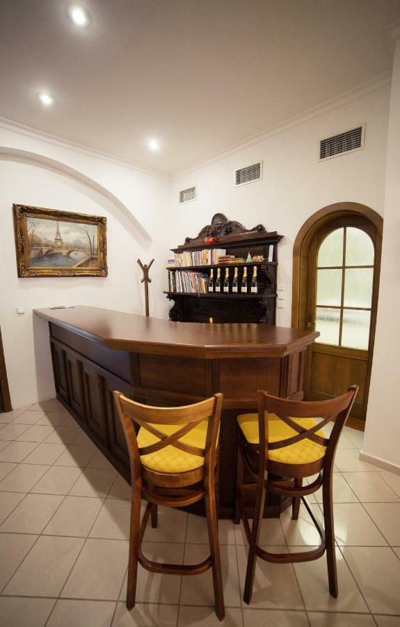 Hotel Bristol Banská Štiavnica エクステリア 写真